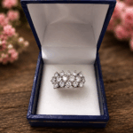 Anillo de oro blanco corona de brillantes
