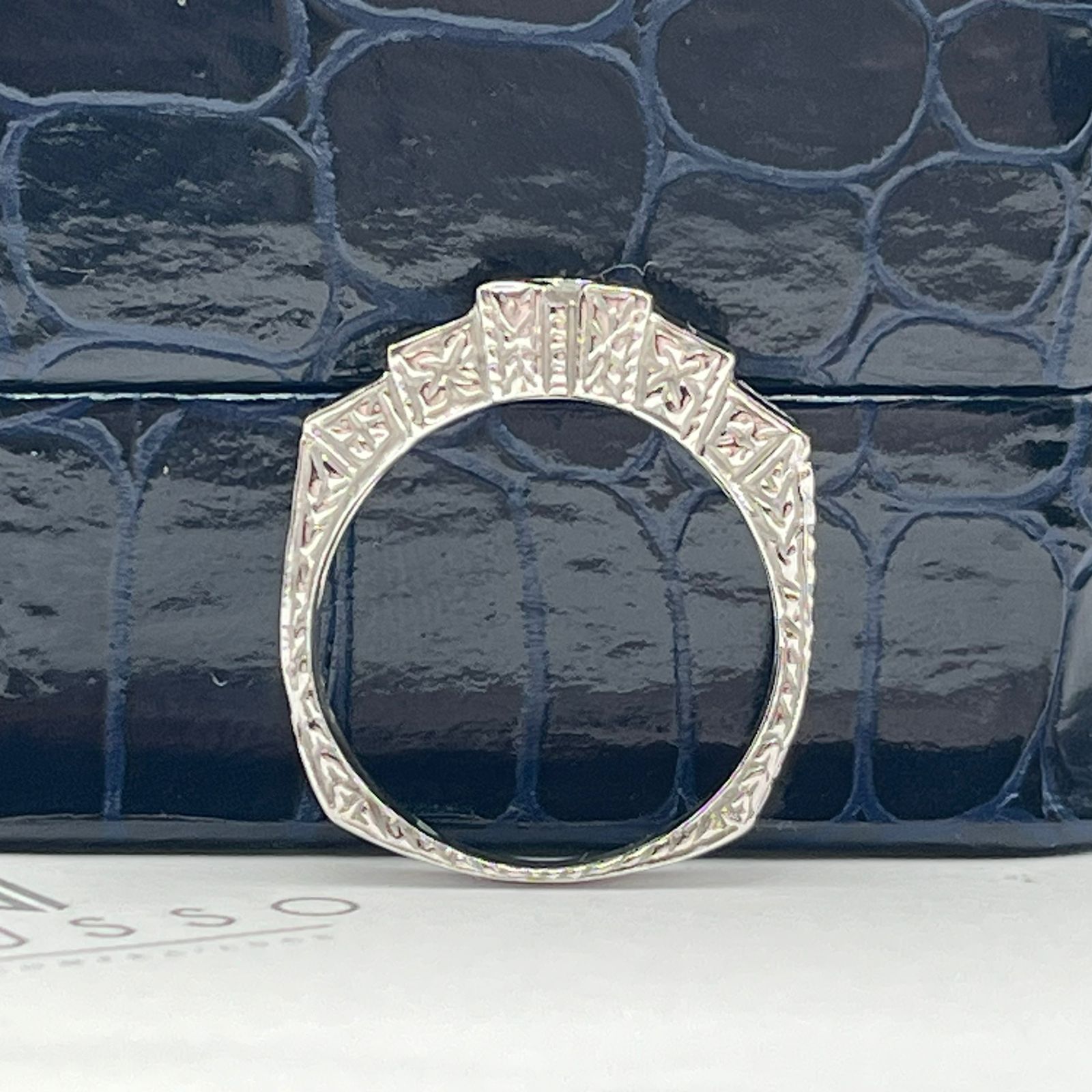 Anillo tallado diamantes - Imagen 7