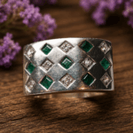 Anillo bicolor esmeraldas carré y brillantes