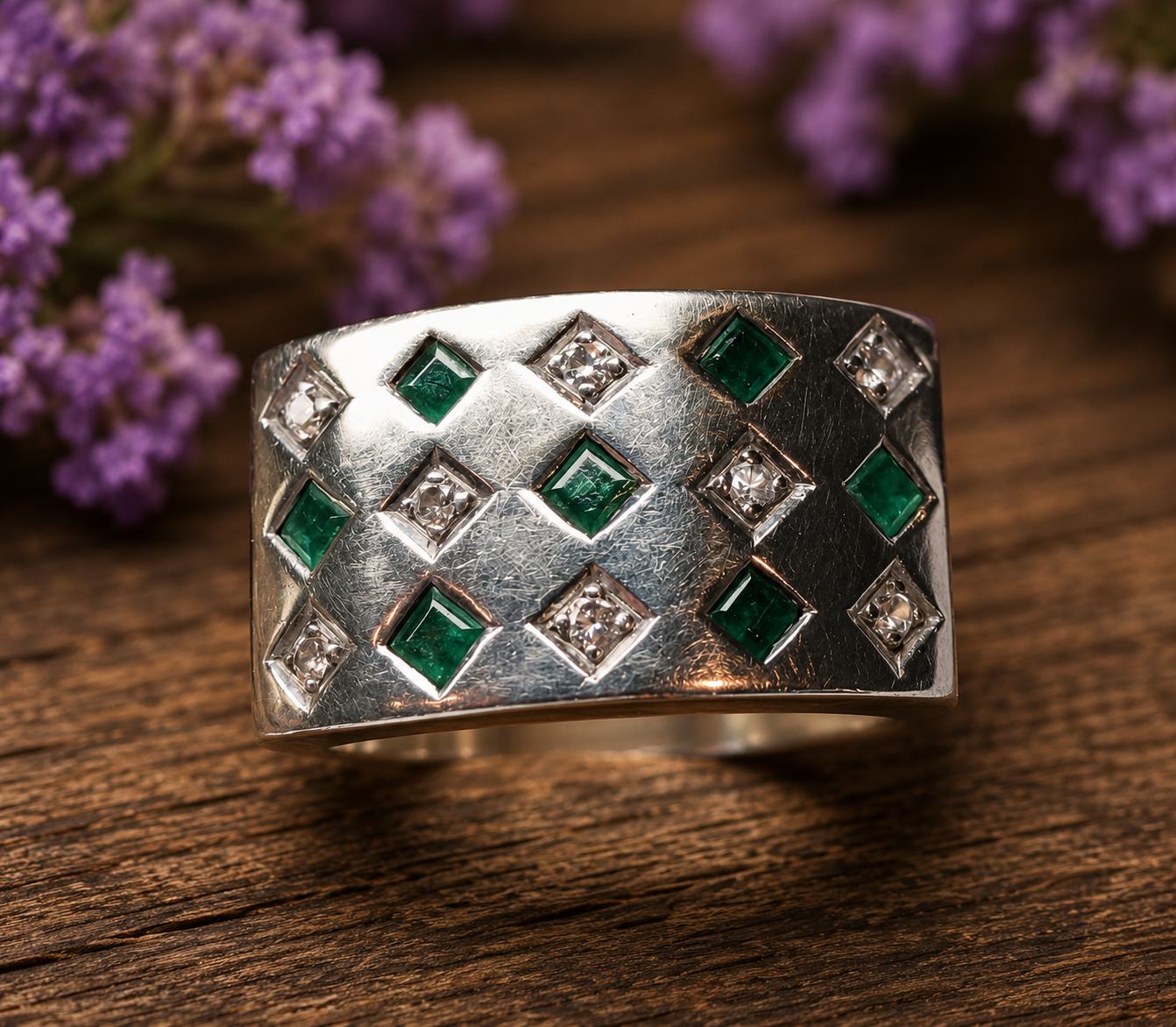 Anillo bicolor esmeraldas carré y brillantes