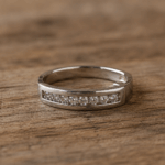 Cintillo de platino y diamantes