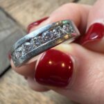 Cintillo de platino y diamantes