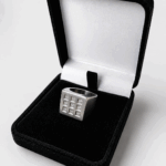 Anillo cuadrado brillantes