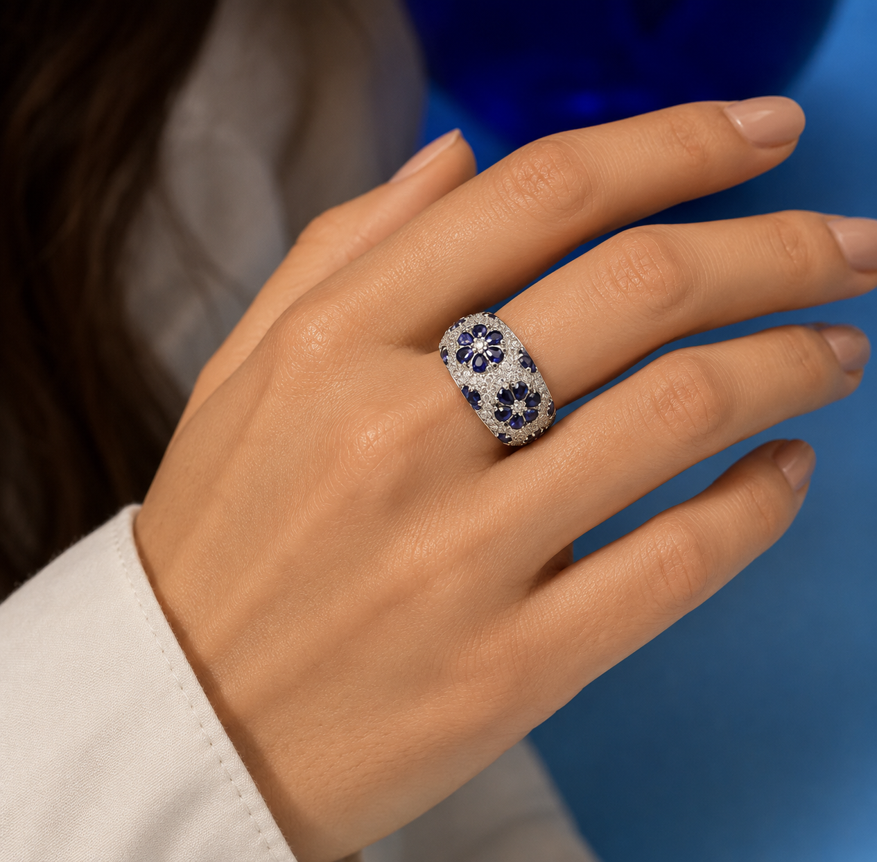 Anillo bombé flores zafiros - Imagen 3