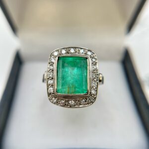 Anillo esmeralda rectangular
