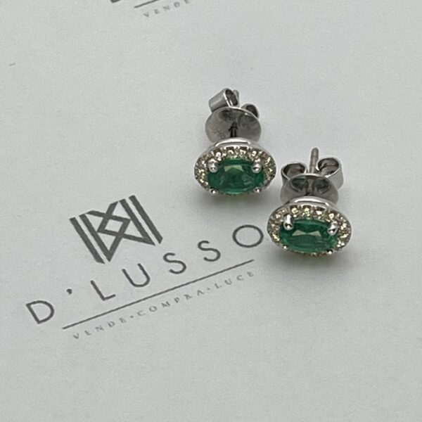 Stud esmeraldas Casa Barros - Imagen 2