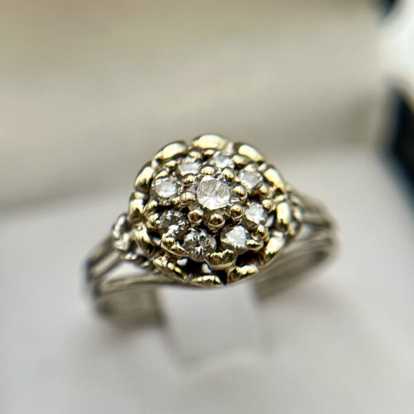 Anillo cluster platino - Imagen 3