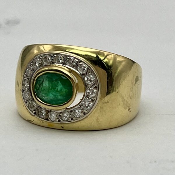 Anillo esmeralda halo brillantes - Imagen 4