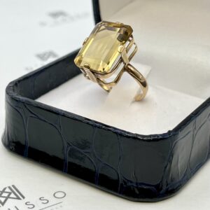 Anillo de citrino