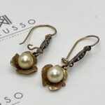 Aros de perlas tallado flor