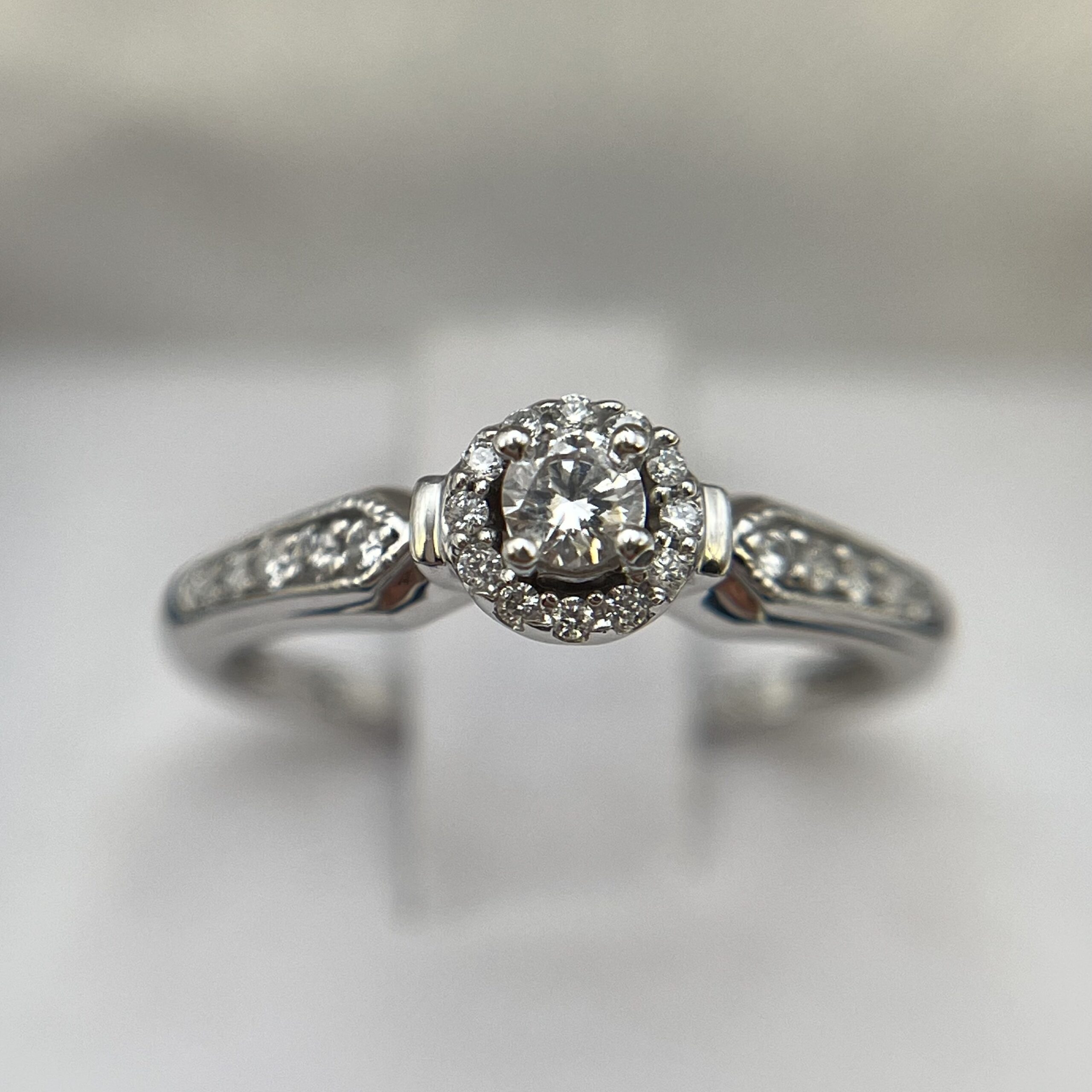 Anillo halo brillantes - Imagen 6