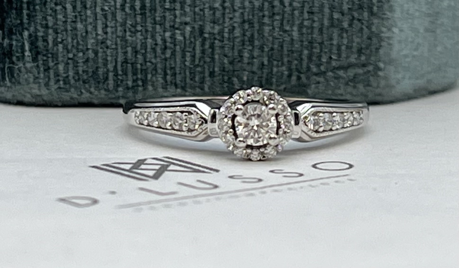 Anillo halo brillantes - Imagen 3