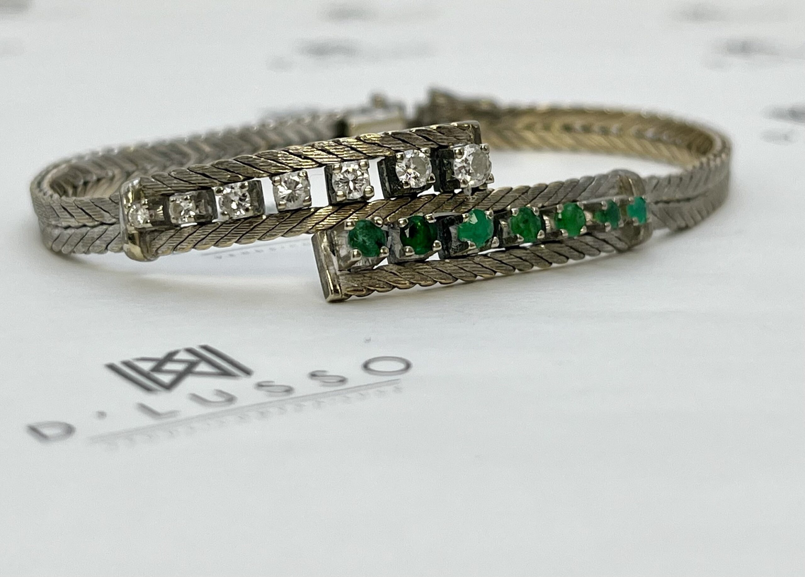 Brazalete bypass diamantes y esmeraldas - Imagen 3