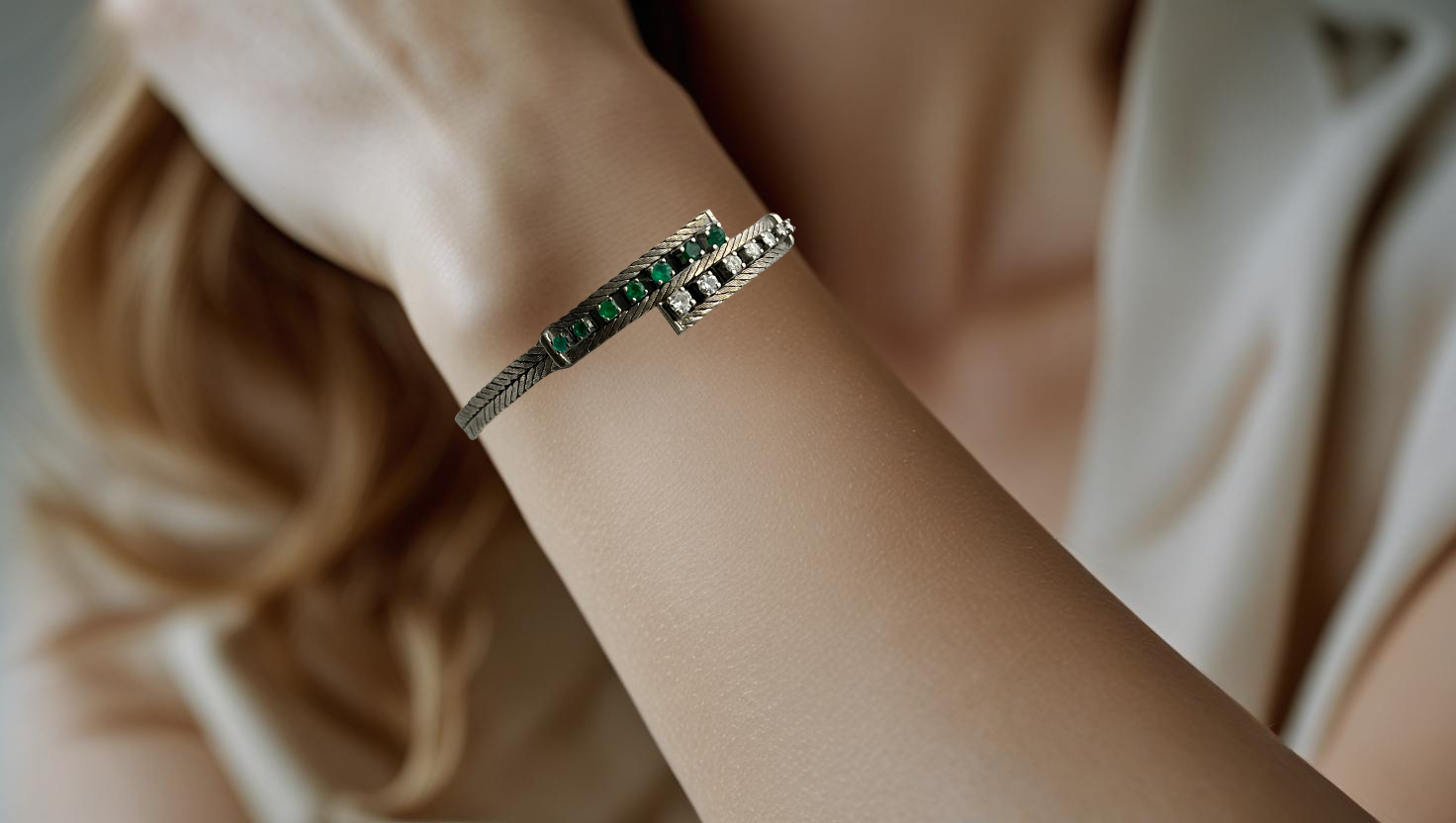 Brazalete bypass diamantes y esmeraldas - Imagen 6