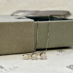 Collar trío de rosetas