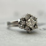 Roseta de brillantes en platino