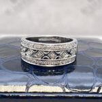 Cintillo calado de diamantes