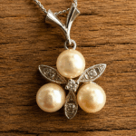Collar perlas floral