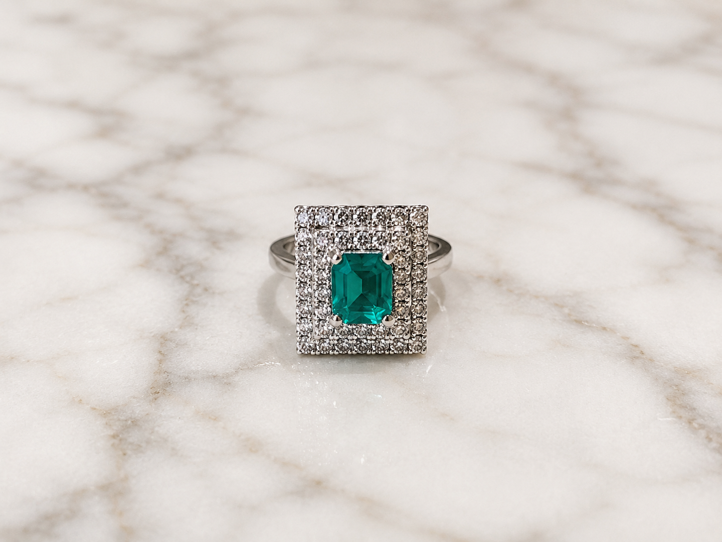 Anillo rectangular esmeralda - Imagen 4