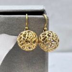 Aros esferas de oro