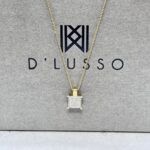 Collar colgante cuadrado Mosso